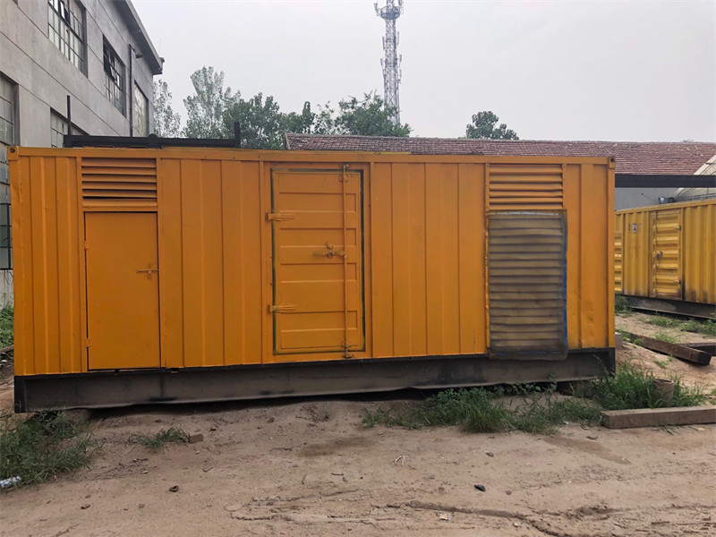 金乡发电机出租进行负载测试时，电瓶电量不足的具体判断标准是什么？
